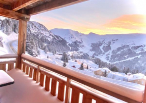 Vue panoramique sur les montagnes plein Sud - T2 Skis aux pieds, Piscine, Jacuzzi